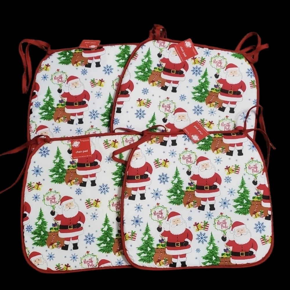 NWT Christmas House Cushioned Chair Pads Set of 4 Holiday Decorations